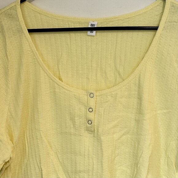 NWT BP by Nordstrom Short Sleeve Lettuce Trim Henley Scoop Crop - 3X - Picture 4 of 5
